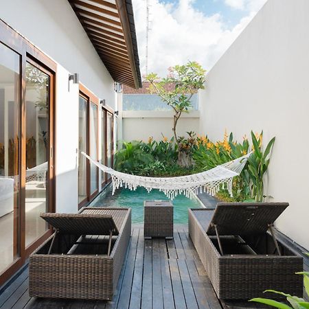 Anari Villas Kuta Legian Buitenkant foto
