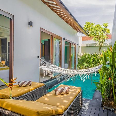 Anari Villas Kuta Legian Buitenkant foto