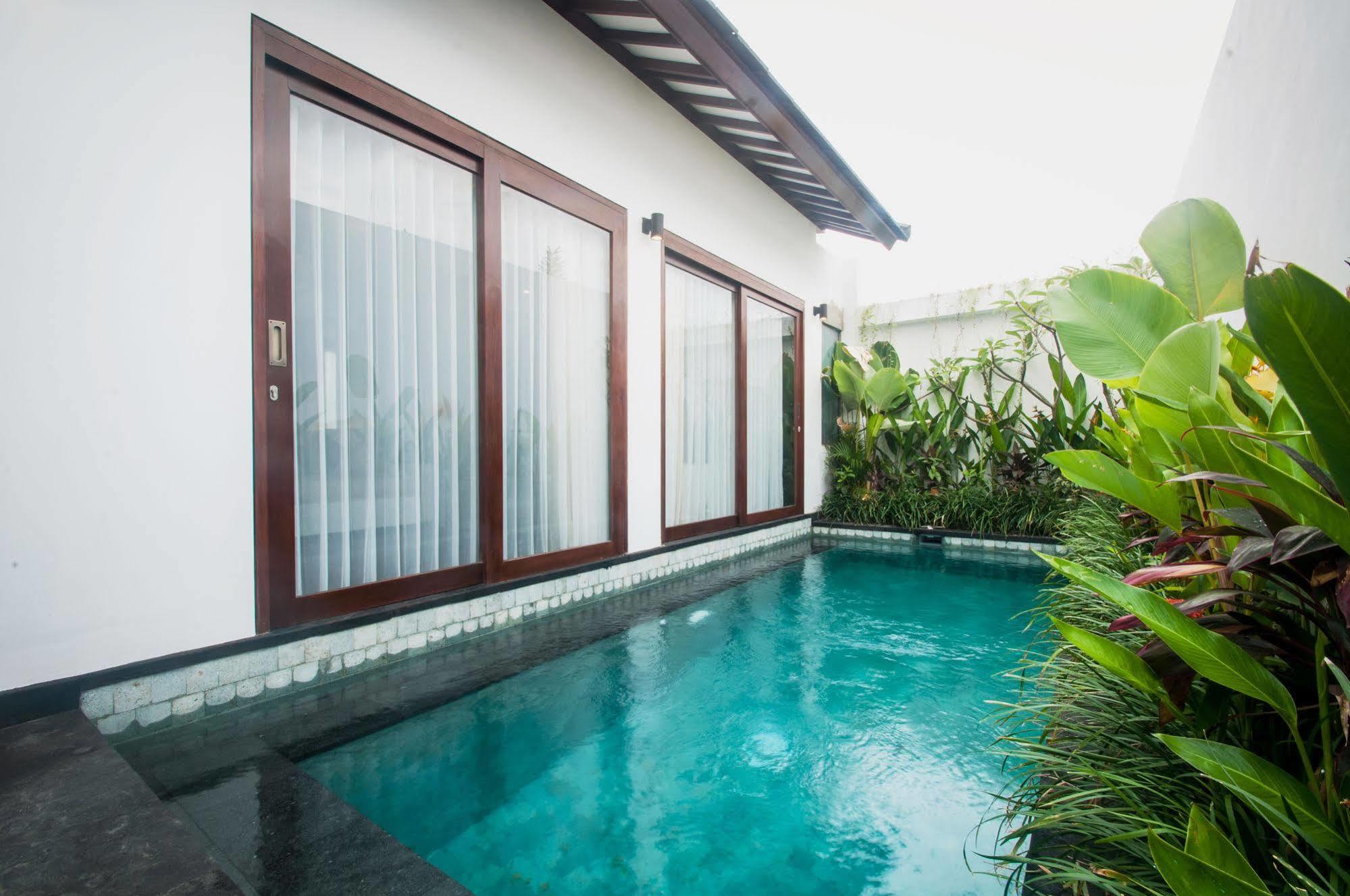 Anari Villas Kuta Legian Buitenkant foto