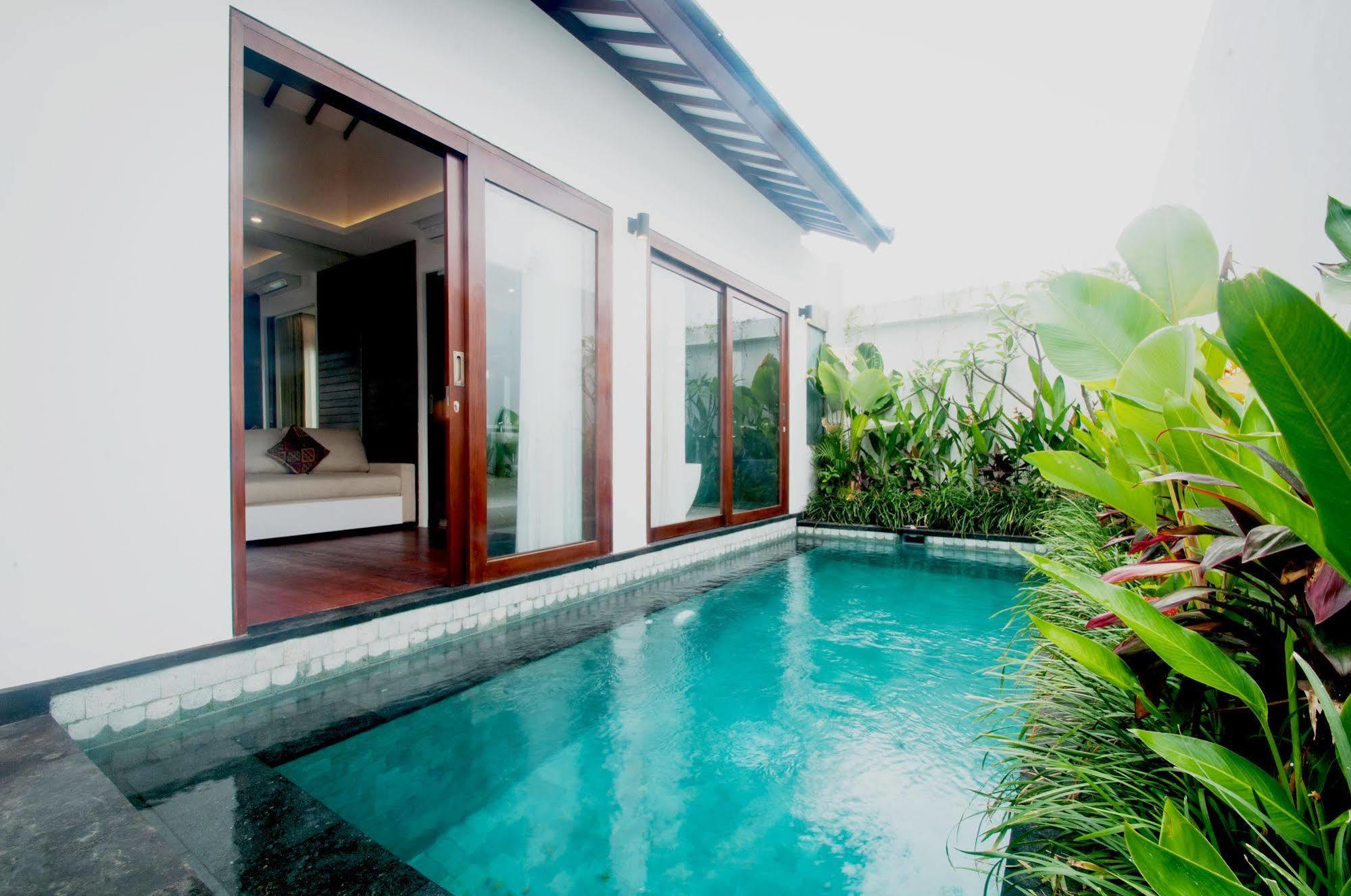 Anari Villas Kuta Legian Buitenkant foto